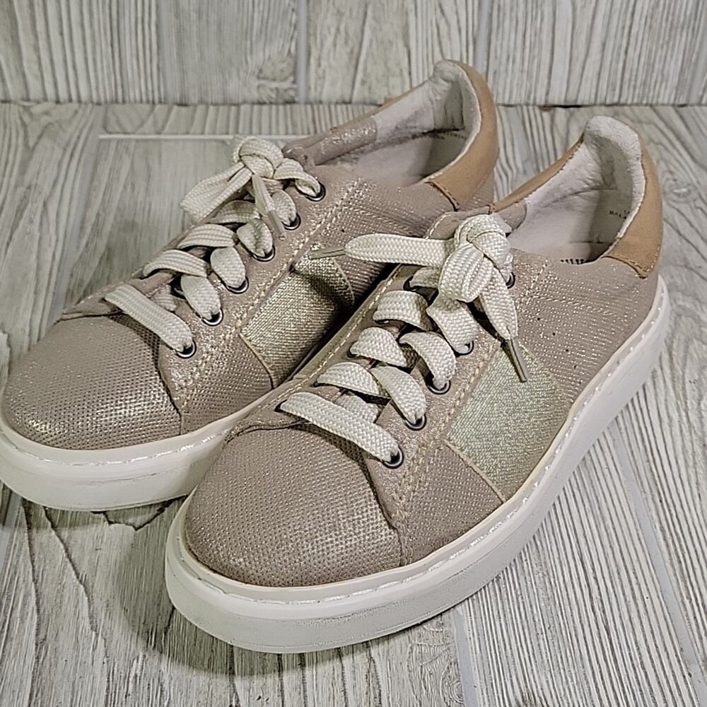 OTBT Normcore Mid Taupe Lace Up Leather Sneakers Womens Size 6.5 NEW - Picture 10 of 14